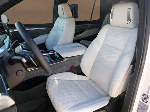 Certified 2025 Cadillac Escalade V w/ LPO, ONYX Package image 7