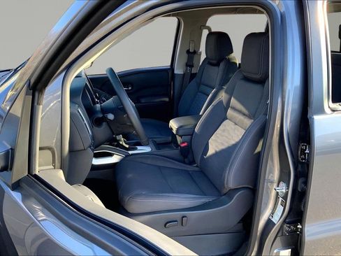 Used 2023 Nissan Frontier SV w/ SV Convenience Package image 15