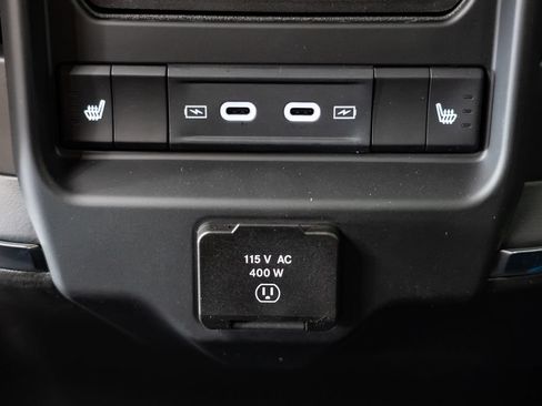 New 2026 RAM 1500 Laramie AWD/4WD image 9