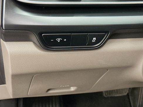 Used 2026 Kia Carnival FWD image 17