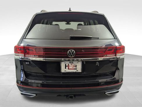 Used 2024 Volkswagen Atlas SE image 21