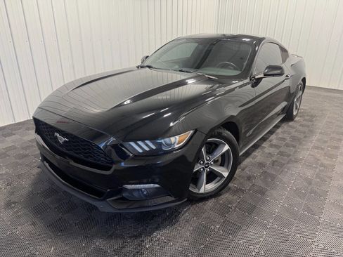 Used 2016 Ford Mustang Coupe w/ Equipment Group 051A image 28