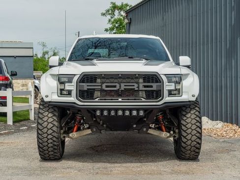 Used 2019 Ford F150 Raptor w/ Equipment Group 802A Luxury image 9