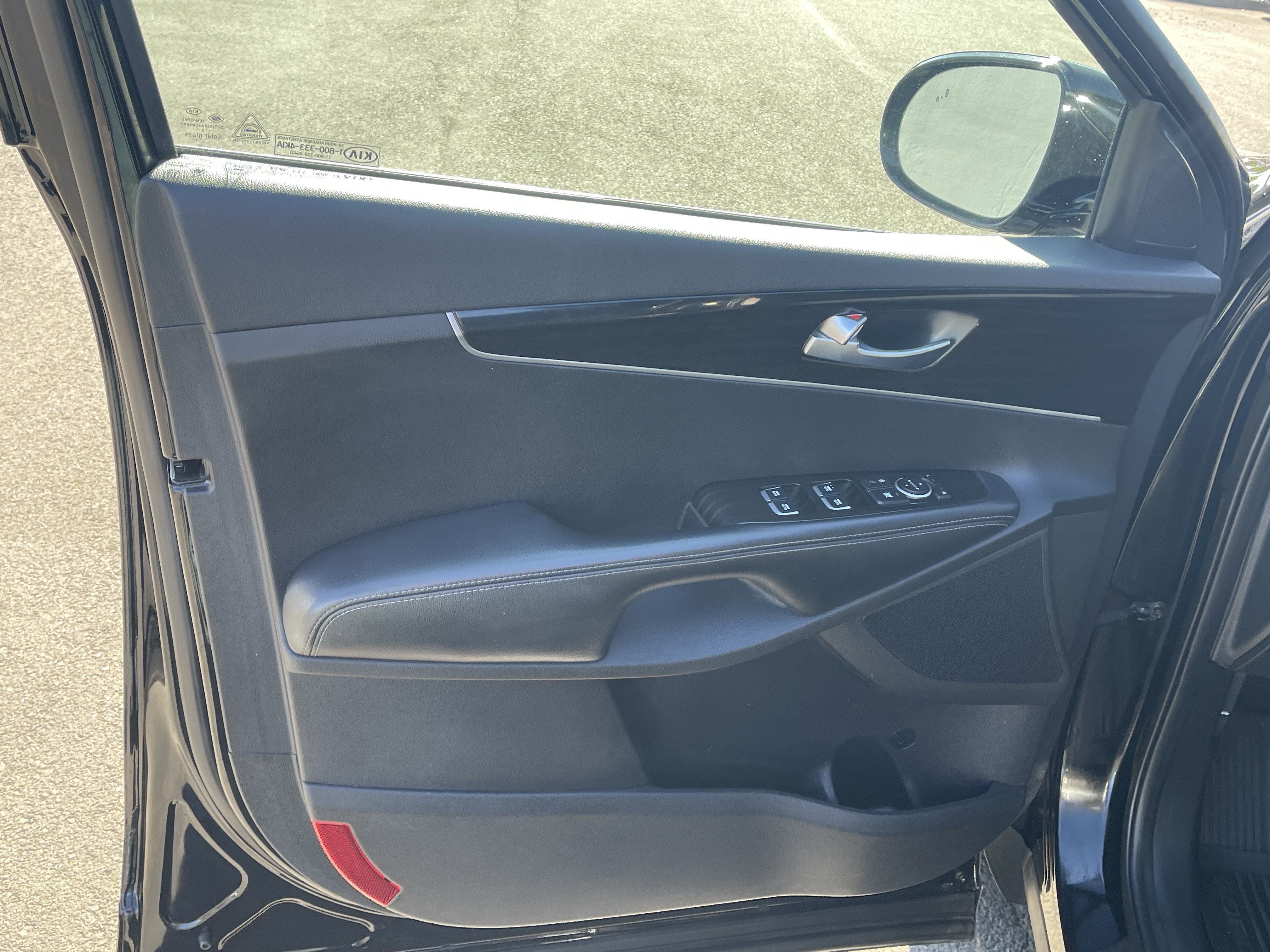 Used 2020 Kia Sorento S FWD image 16