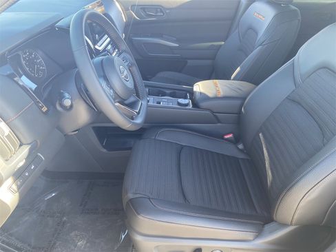 New 2025 Nissan Pathfinder Rock Creek image 20