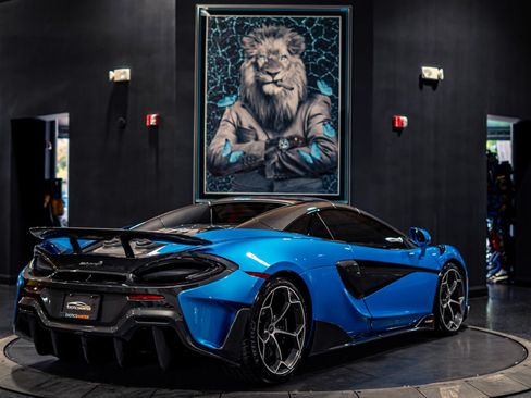 Used 2020 McLaren 600LT Spider RWD image 40