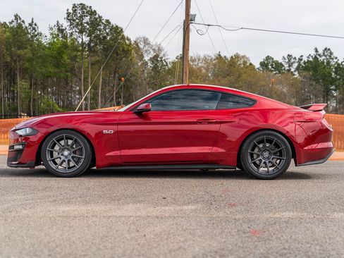 Used 2018 Ford Mustang GT Premium w/ GT Performance Package image 4