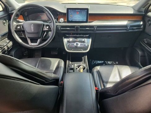 Used 2022 Lincoln Corsair Reserve w/ Luxury Package AWD/4WD image 18