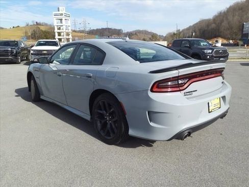 Certified 2022 Dodge Charger R/T w/ Blacktop Package RWD image 4
