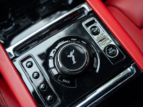 Certified 2023 Rolls-Royce Cullinan image 33