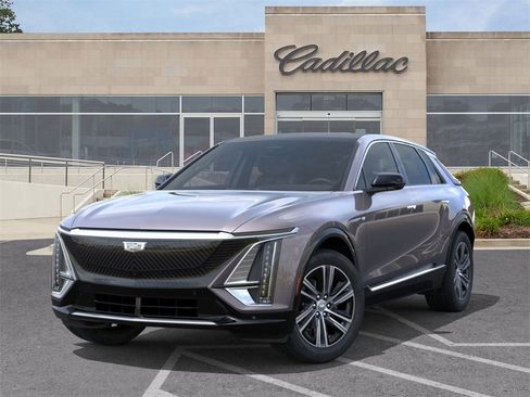 New 2026 Cadillac Lyriq Premium Luxury image 6