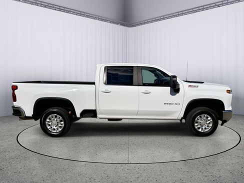 Used 2024 Chevrolet Silverado 2500 LT image 37