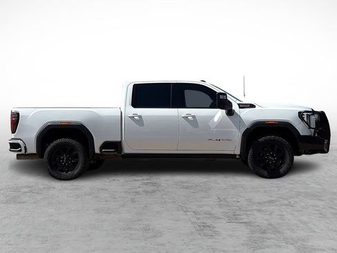 Used 2024 GMC Sierra 2500 AT4 w/ AT4 Premium Plus Package AWD/4WD image 12