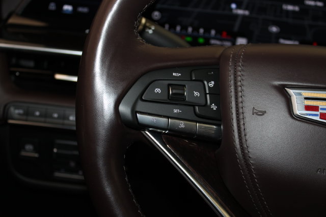 Certified 2022 Cadillac Escalade ESV Premium Luxury Platinum AWD/4WD image 25