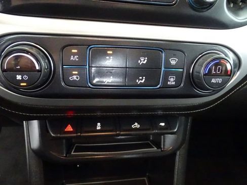 Used 2022 GMC Canyon Elevation w/ Trailering Package RWD image 11