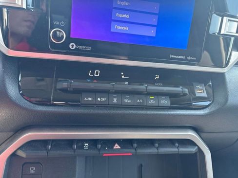 Used 2022 Toyota Tundra SR5 w/ SR5 Convenience Package AWD/4WD image 13