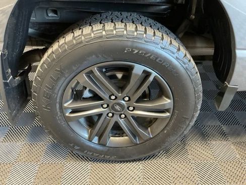 Used 2022 Ford F150 Lariat w/ Equipment Group 502A High AWD/4WD image 39