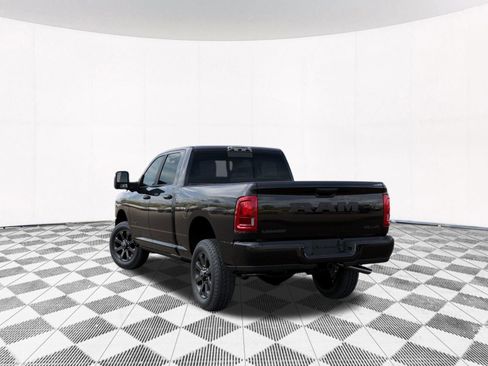 New 2026 RAM 2500 Laramie AWD/4WD image 4