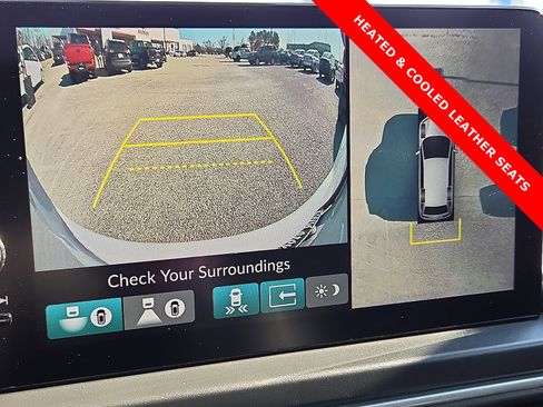 Used 2025 Honda Pilot Black Edition image 20