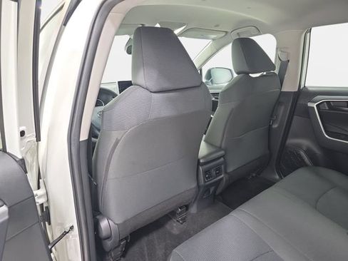 Certified 2025 Toyota RAV4 LE AWD/4WD image 10