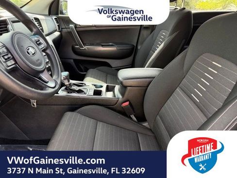 Used 2018 Kia Sportage LX w/ LX Technology Package FWD image 19