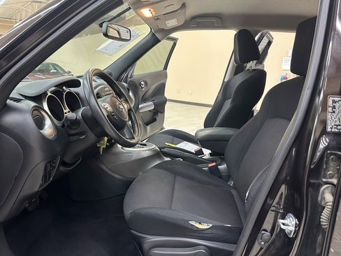 Used 2014 Nissan Juke S image 20