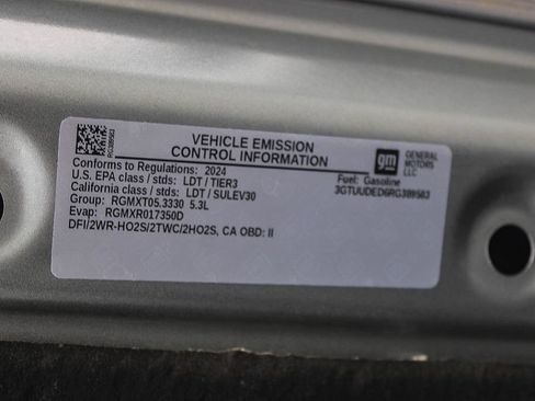 Used 2024 GMC Sierra 1500 SLT AWD/4WD image 28