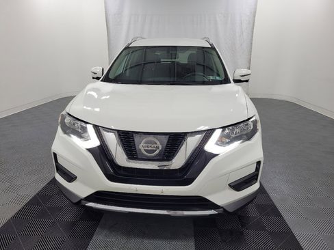Used 2017 Nissan Rogue SV w/ SV Premium Package FWD image 15