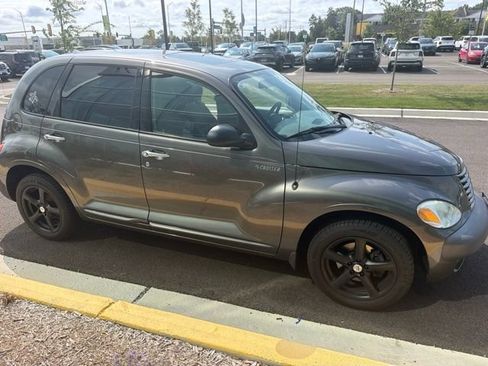 Used 2002 Chrysler PT Cruiser Limited FWD image 19