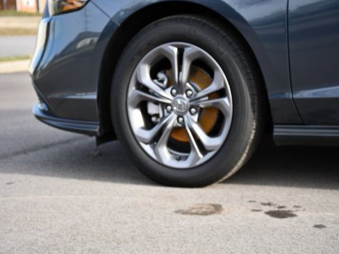 Used 2024 Honda Accord EX image 12