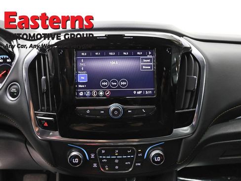 Used 2021 Chevrolet Traverse LS AWD/4WD image 11