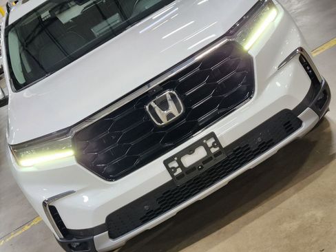 Used 2023 Honda Pilot Elite image 19