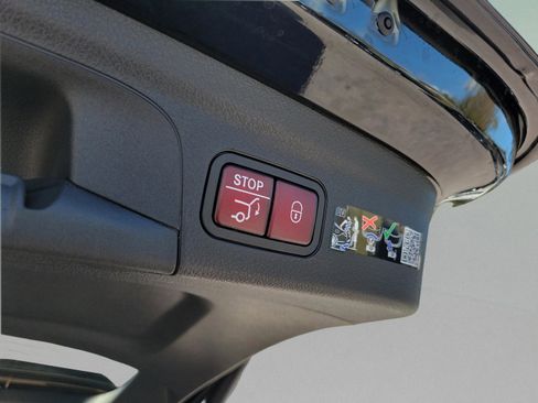 New 2026 Mercedes-Benz GLE 63 AMG S image 11