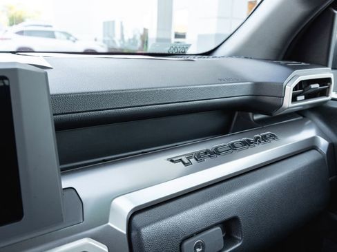 Certified 2025 Toyota Tacoma SR5 image 22