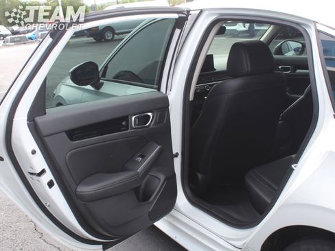 Used 2023 Honda Civic Touring image 22