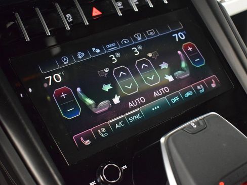 Used 2024 Lamborghini Urus S image 33