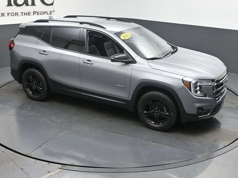 Used 2024 GMC Terrain AT4 AWD/4WD image 39