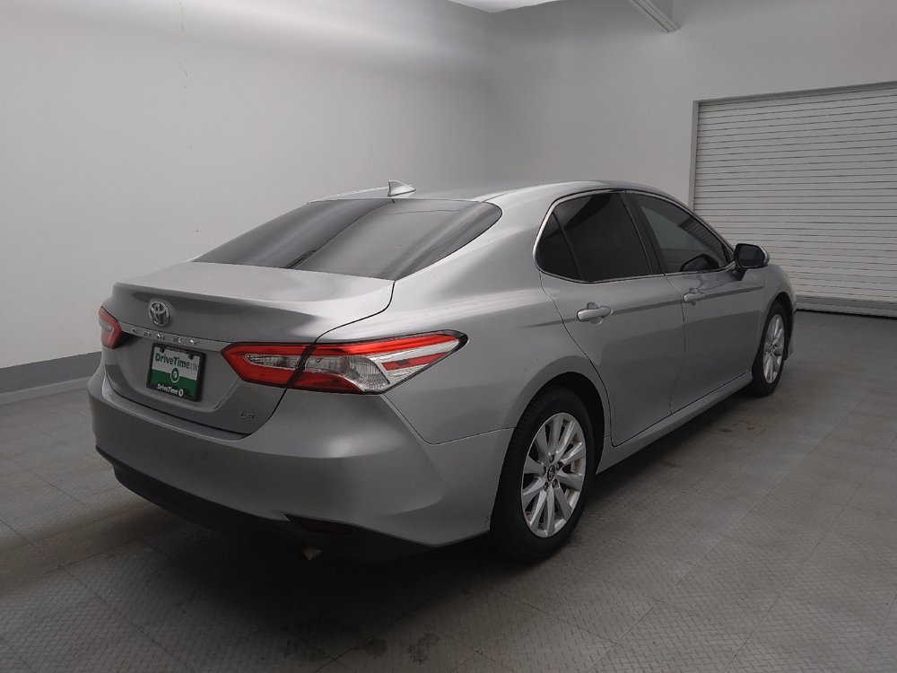 Used 2019 Toyota Camry LE FWD image 9