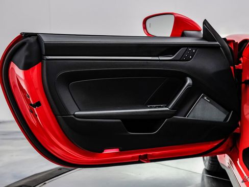 Used 2024 Porsche 911 Carrera GTS w/ Premium Package image 76