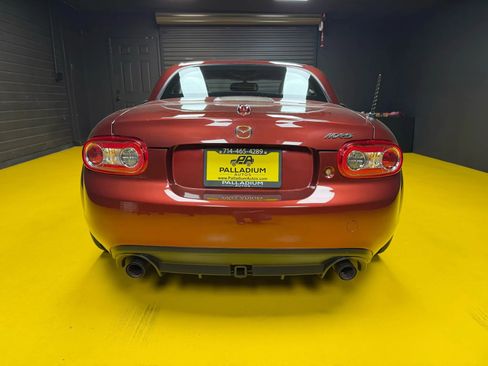 Used 2010 MAZDA MX-5 Miata Grand Touring w/ Premium Pkg image 8