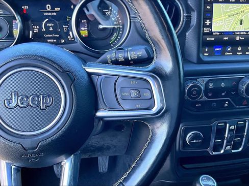 Used 2023 Jeep Wrangler Unlimited Sahara w/ Cold Weather Group AWD/4WD image 23