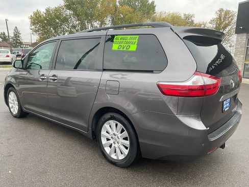 Used 2015 Toyota Sienna AWD image 4