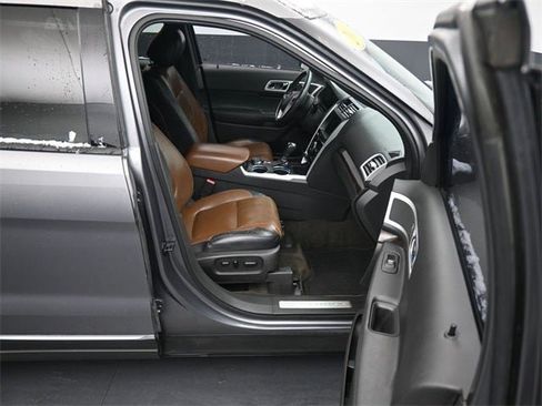 Used 2013 Ford Explorer Limited image 16
