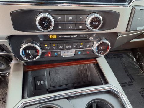 Used 2022 Ford F350 King Ranch w/ Tremor Off-Road Package image 20