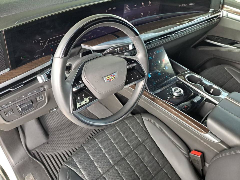 Used 2025 Cadillac Escalade ESV Sport Platinum AWD/4WD image 10