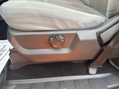 Used 2012 Ford F250 XLT image 19