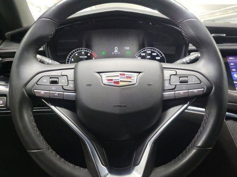 Certified 2023 Cadillac XT6 Luxury FWD image 21