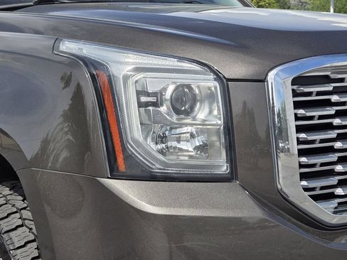Used 2020 GMC Yukon Denali w/ Denali Ultimate Package AWD/4WD image 8