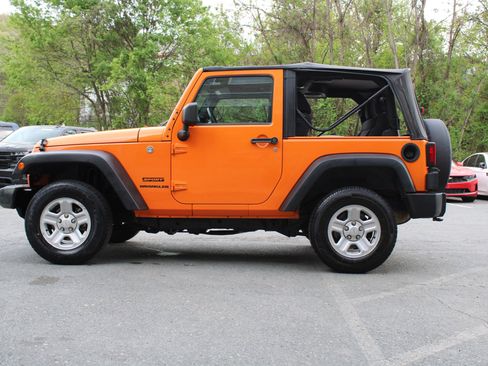 Used 2012 Jeep Wrangler Sport w/ Connectivity Group image 7