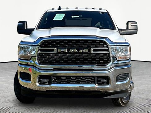 Used 2024 RAM 3500 SLT w/ Quick Order Package 2YG SLT AWD/4WD image 11